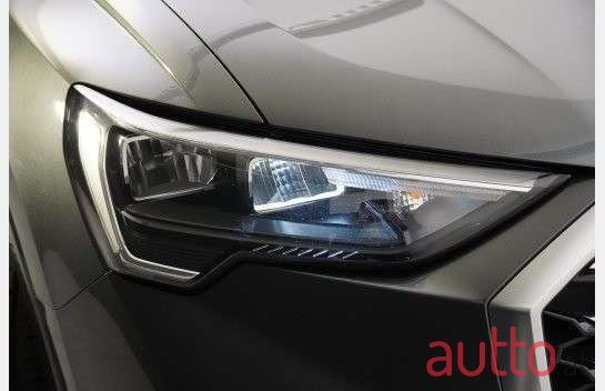 2022' Audi Q3 photo #3