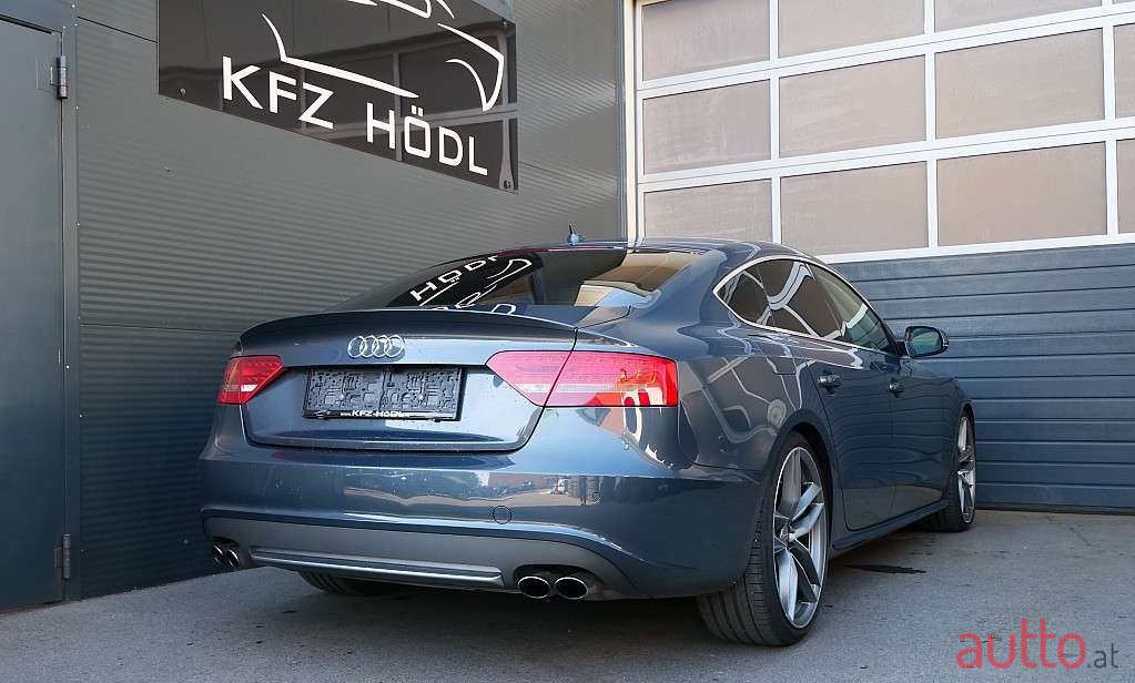 2010' Audi A5 photo #1