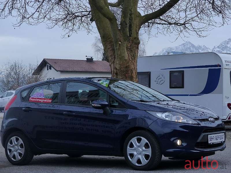 2010' Ford Fiesta photo #3