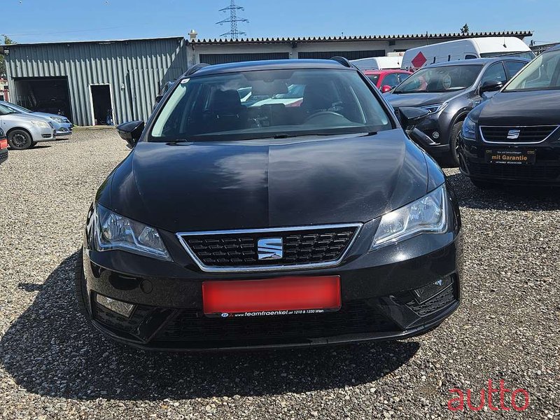 2019' SEAT Leon photo #2