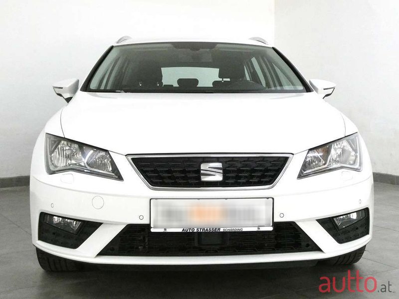 2019' SEAT Leon photo #2