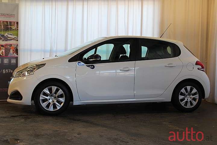 2018' Peugeot 208 photo #2