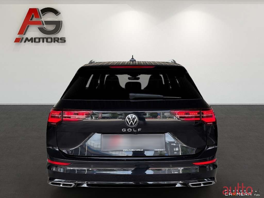 2022' Volkswagen Golf photo #6