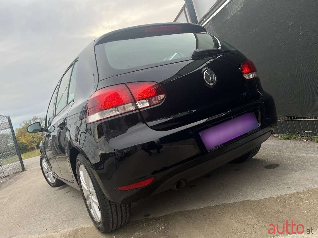 2012' Volkswagen Golf photo #6