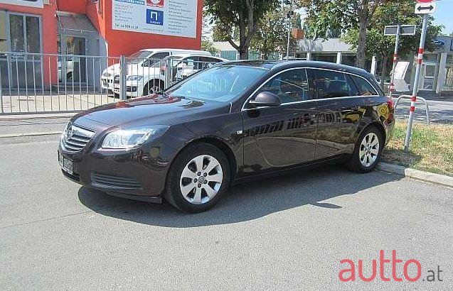 2012' Opel Insignia photo #1