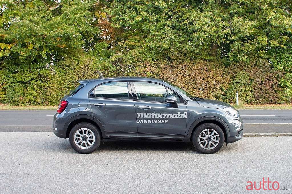 2021' Fiat 500X photo #3