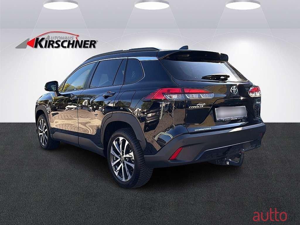 2024' Toyota Corolla Cross photo #3