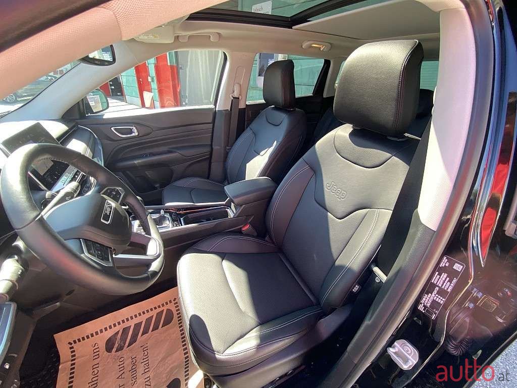 2023' Jeep Compass photo #6