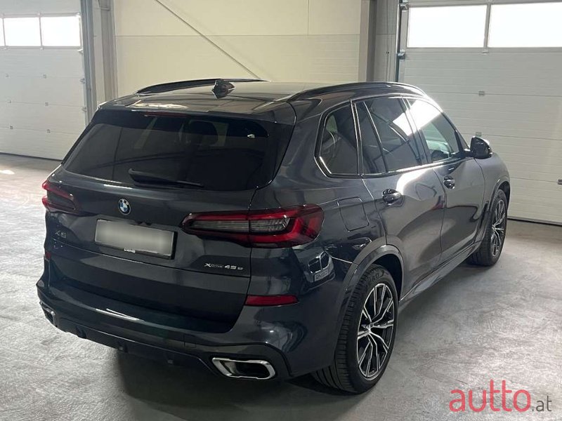 2020' BMW X5 photo #6