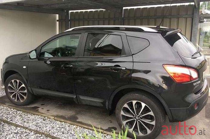 2012' Nissan Qashqai photo #1