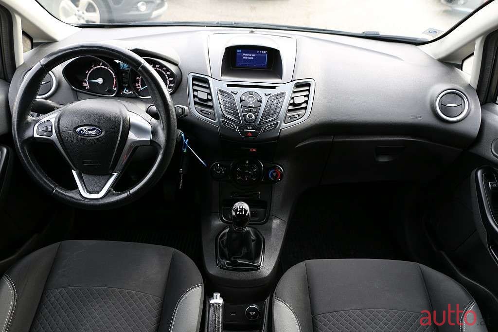 2017' Ford Fiesta photo #6