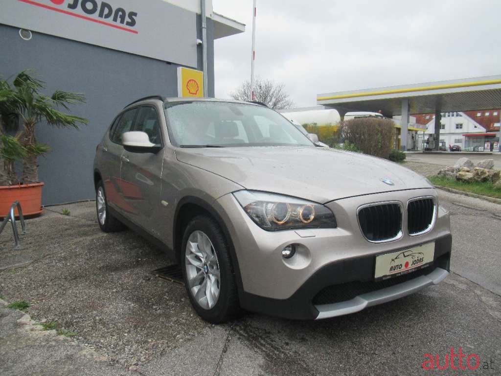 2011' BMW X1 photo #2