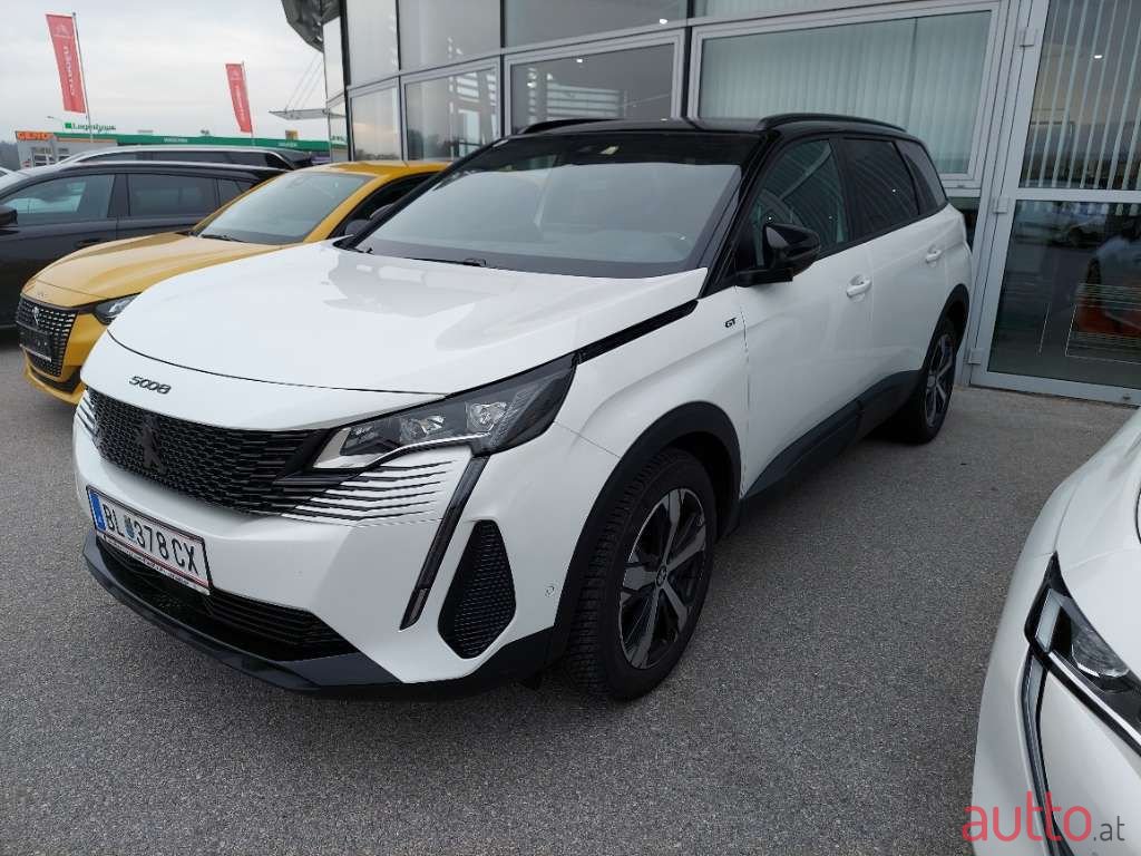 2022' Peugeot 5008 photo #4
