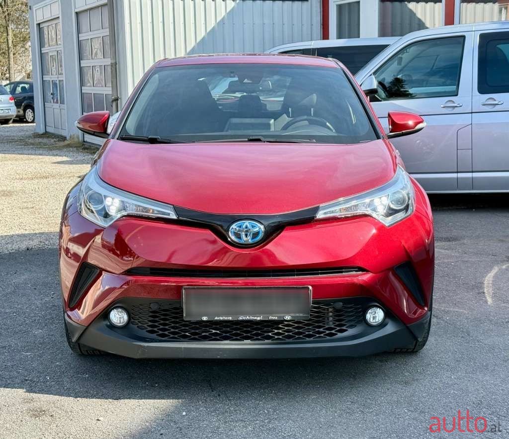 2016' Toyota C-HR photo #2