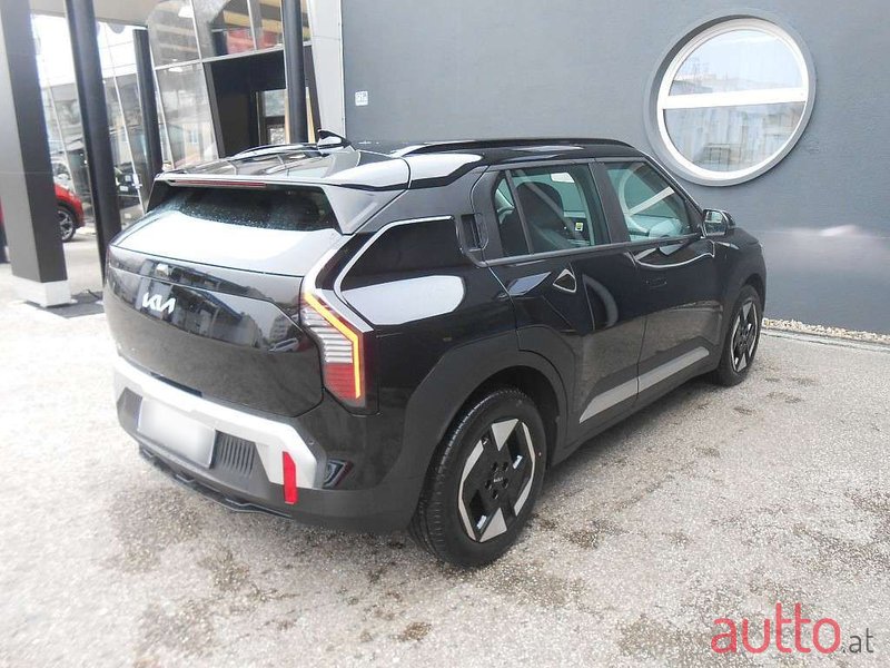 2024' Kia Ev3 photo #4