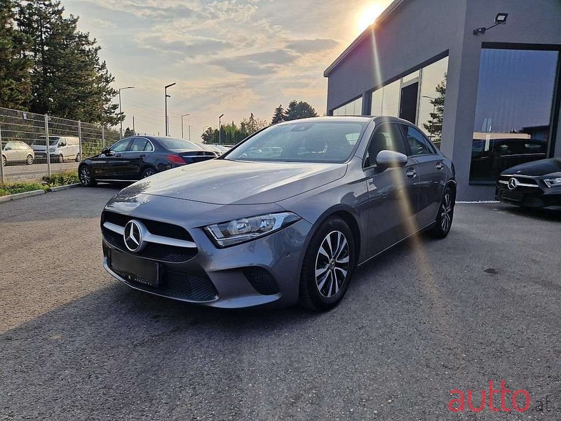 2020' Mercedes-Benz A-Klasse photo #2