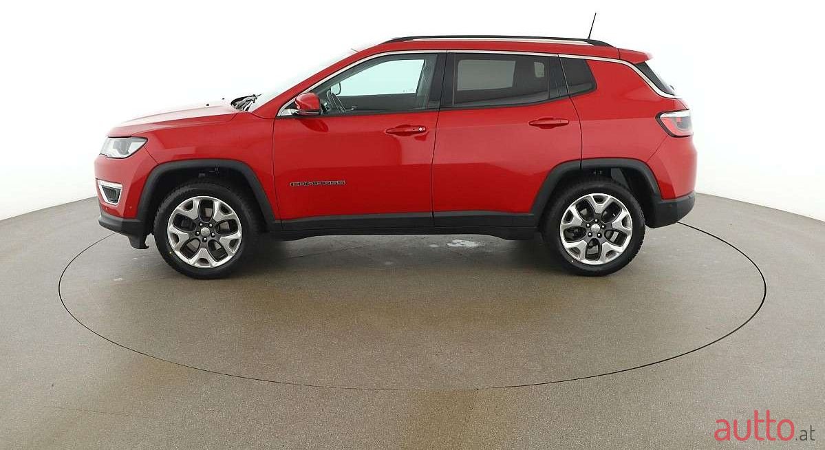 2018' Jeep Compass photo #2