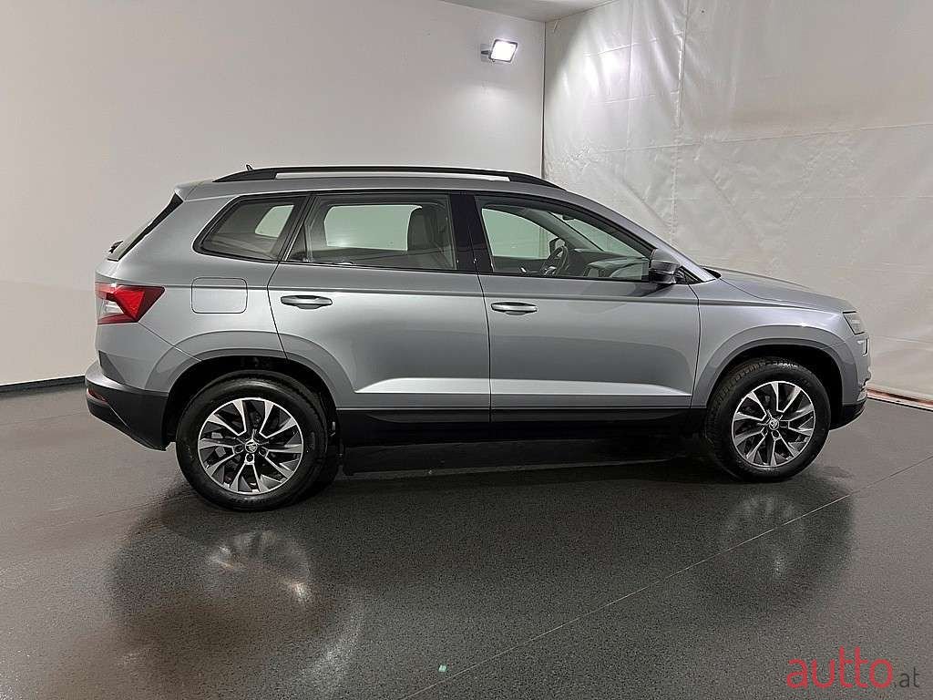 2020' Skoda Karoq photo #4