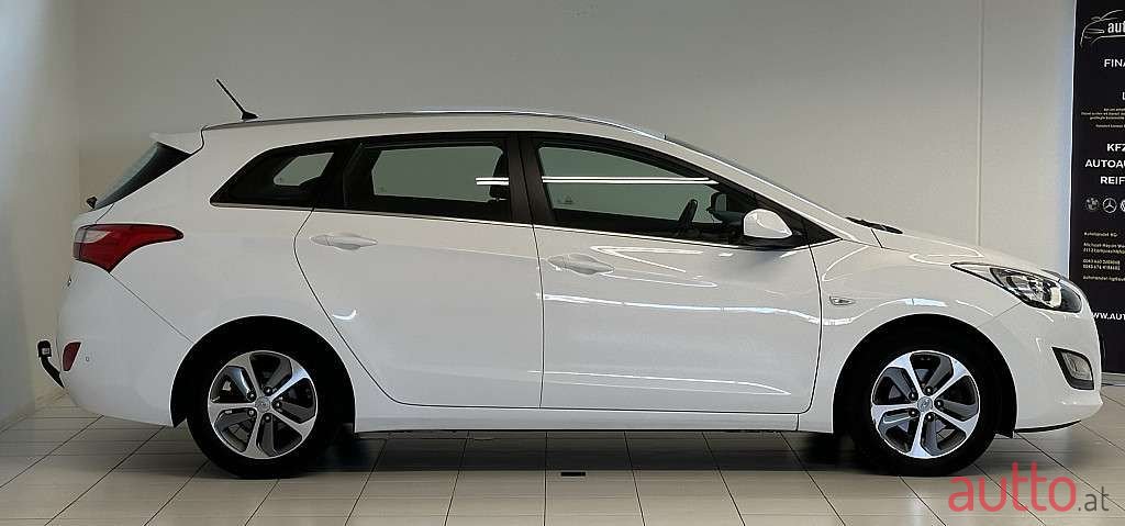 2015' Hyundai i30 photo #5