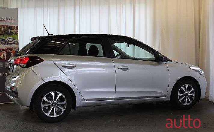 2020' Hyundai i20 photo #1