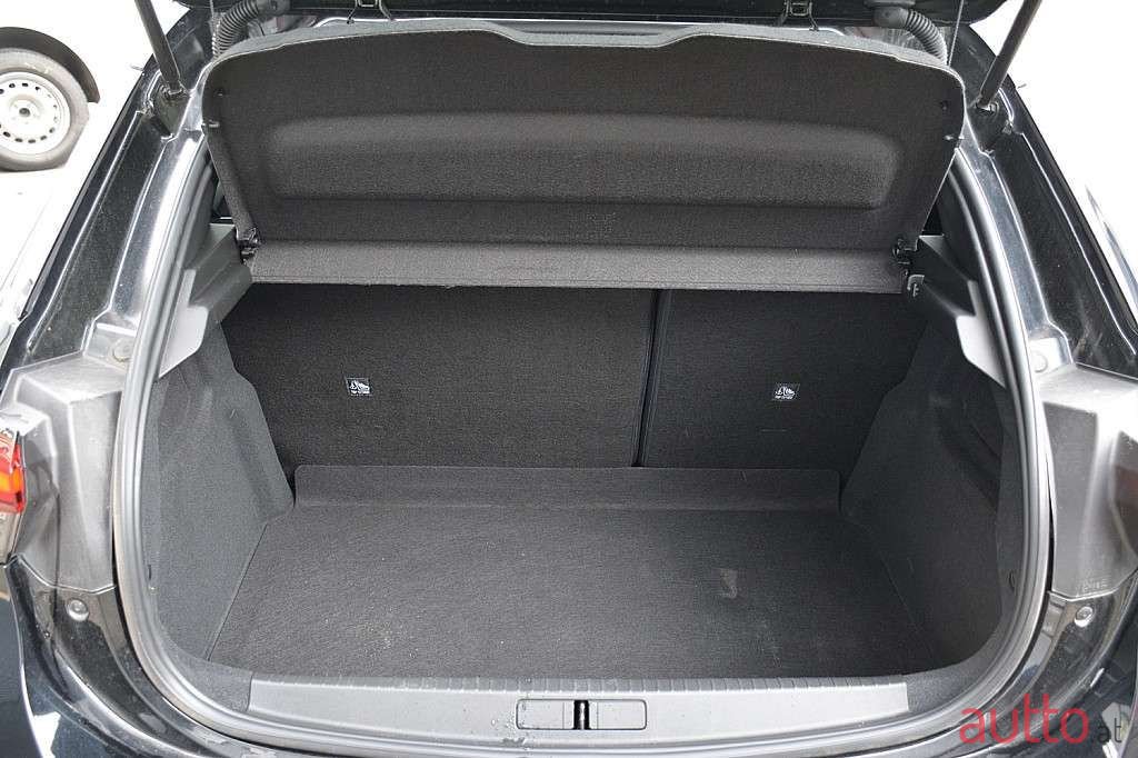 2021' Opel Corsa photo #6