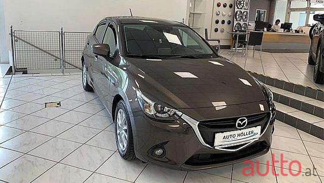 2015' Mazda Mazda2 photo #1