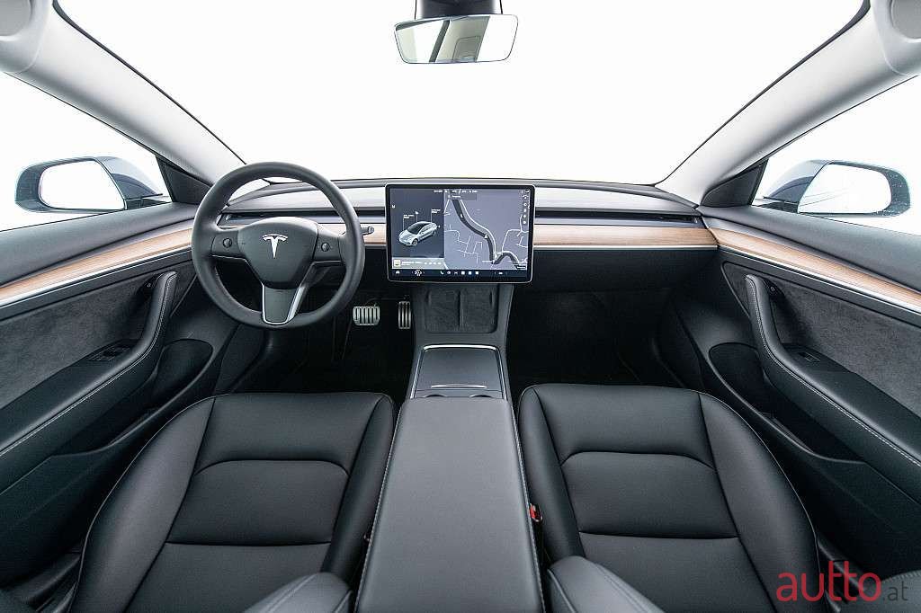 2022' Tesla Model 3 photo #5