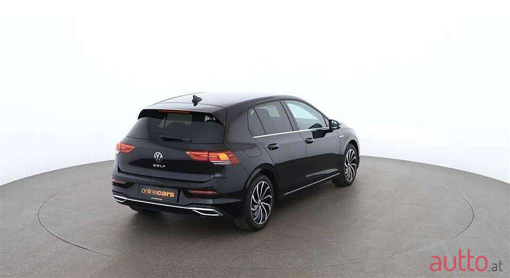2020' Volkswagen Golf photo #3