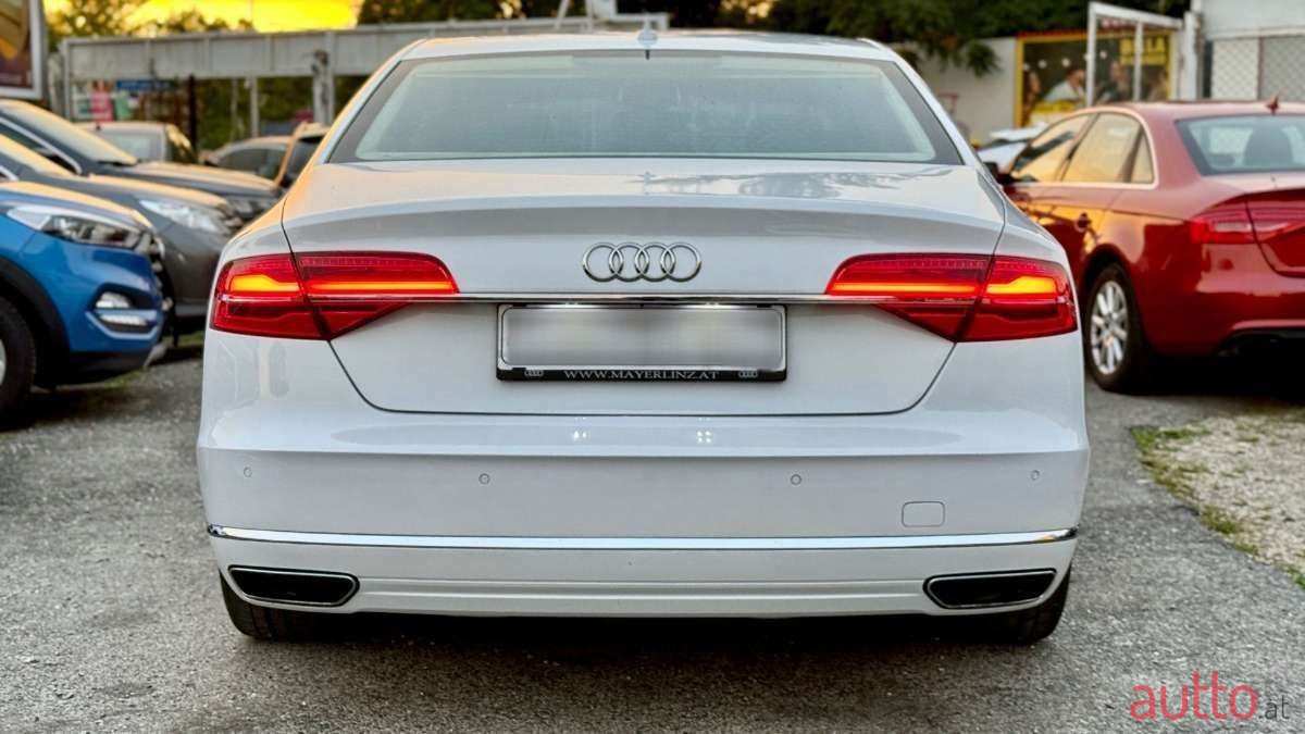 2016' Audi A8 photo #4