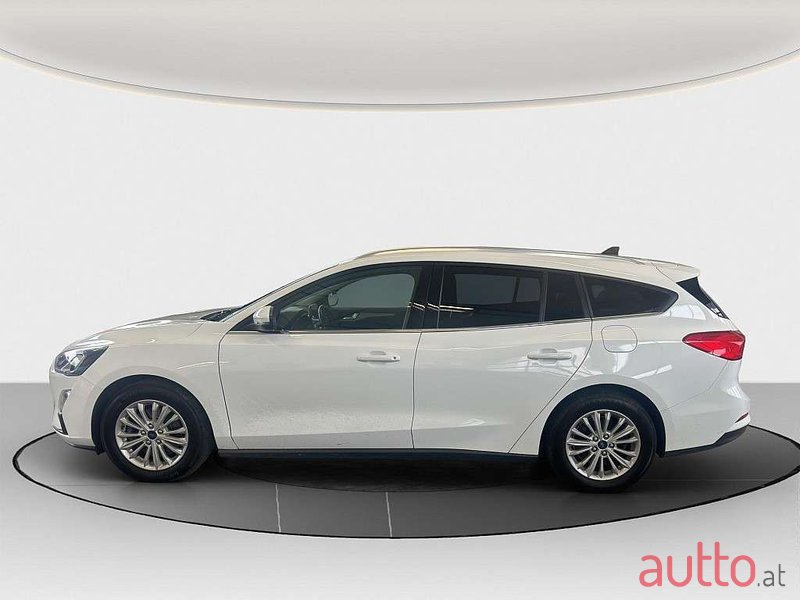 2021' Ford Focus photo #3