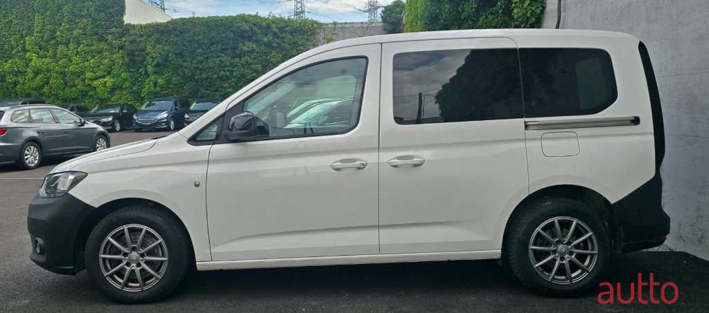 2021' Volkswagen Caddy photo #5