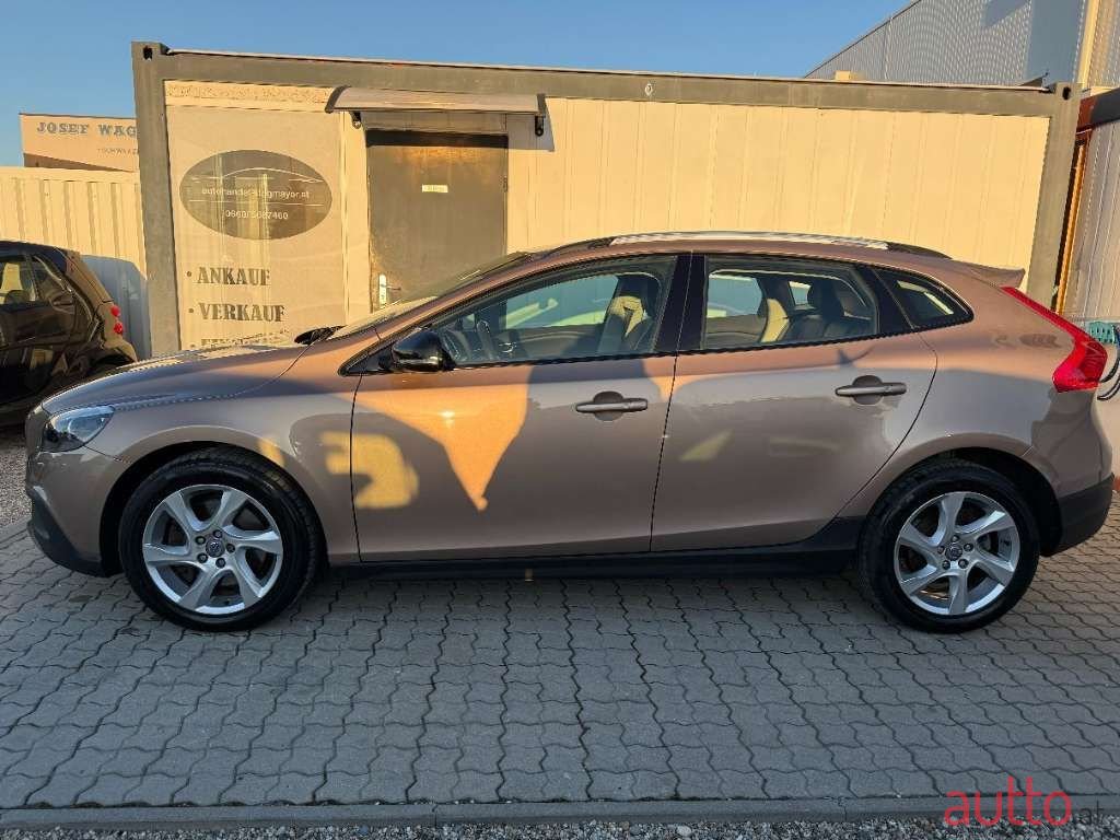 2014' Volvo V40 photo #6