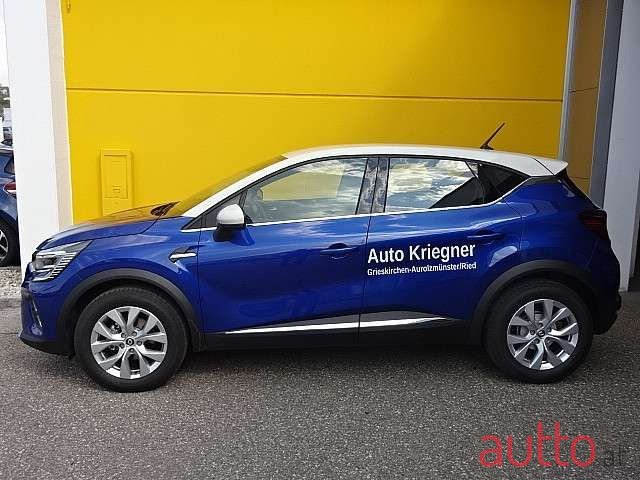 2022' Renault Captur photo #3