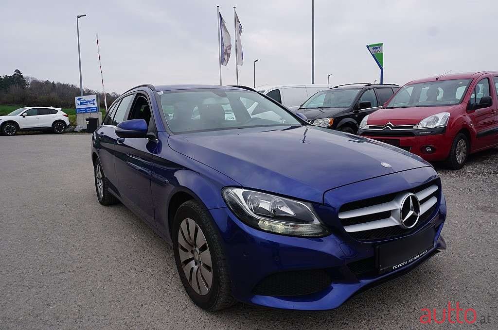 2016' Mercedes-Benz C-Klasse photo #2