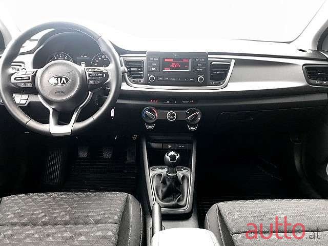 2021' Kia Rio photo #5