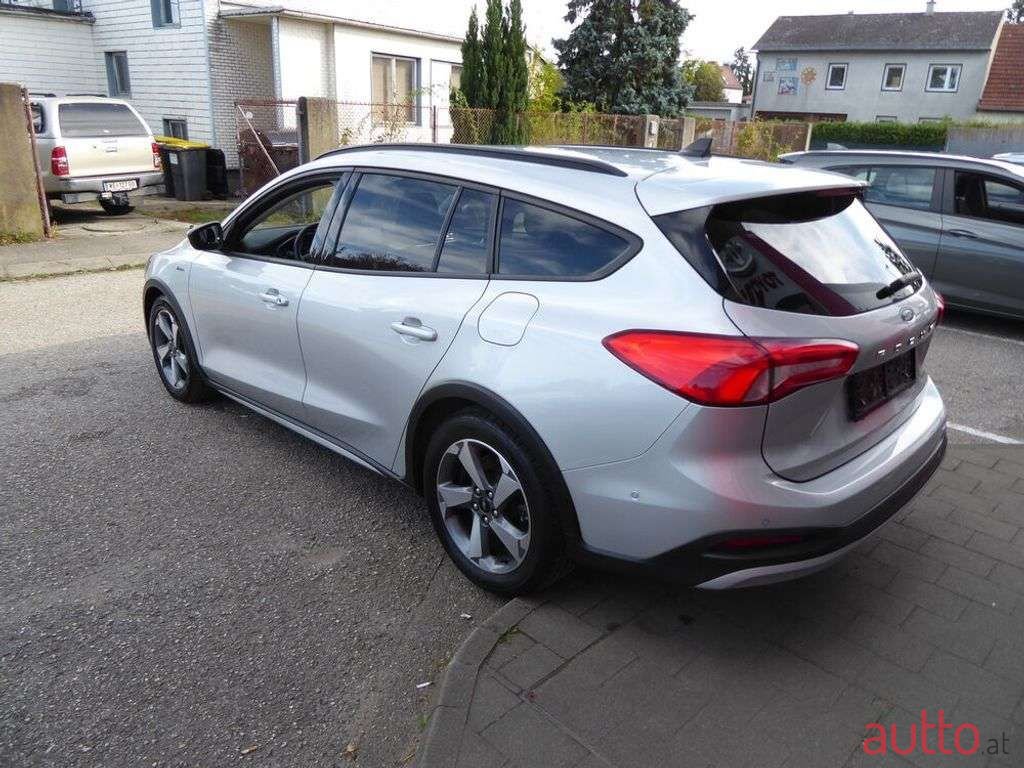 2019' Ford Focus photo #3