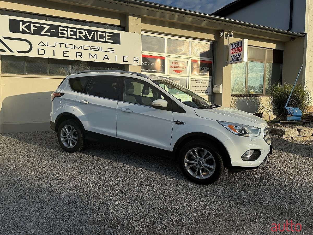 2017' Ford Kuga photo #2