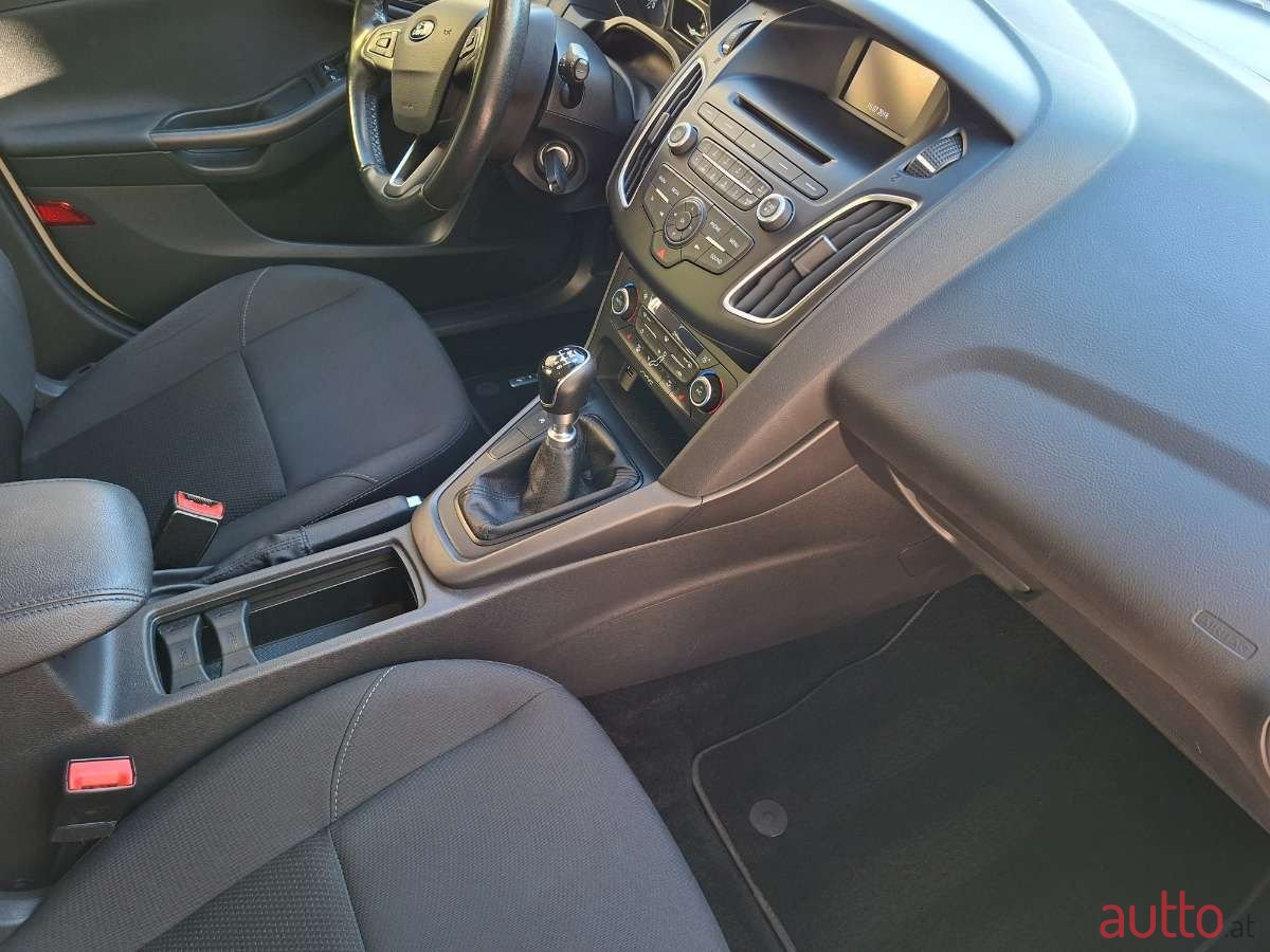 2018' Ford Focus photo #3