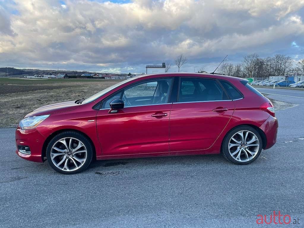 2011' Citroen C4 photo #4