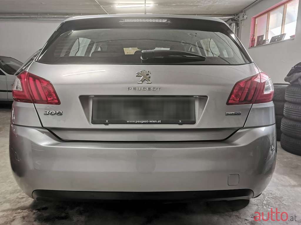 2016' Peugeot 308 photo #2