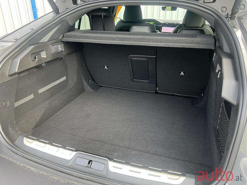 2023' Peugeot 408 photo #6
