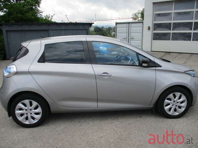 2015' Renault Zoe photo #3