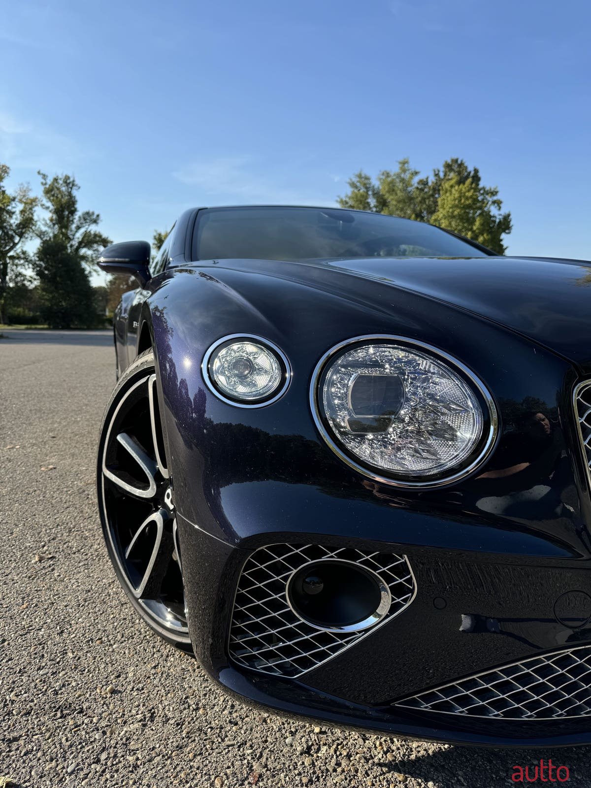 2022' Bentley Continental GT 4.0 Twin-Turbo V8 photo #2