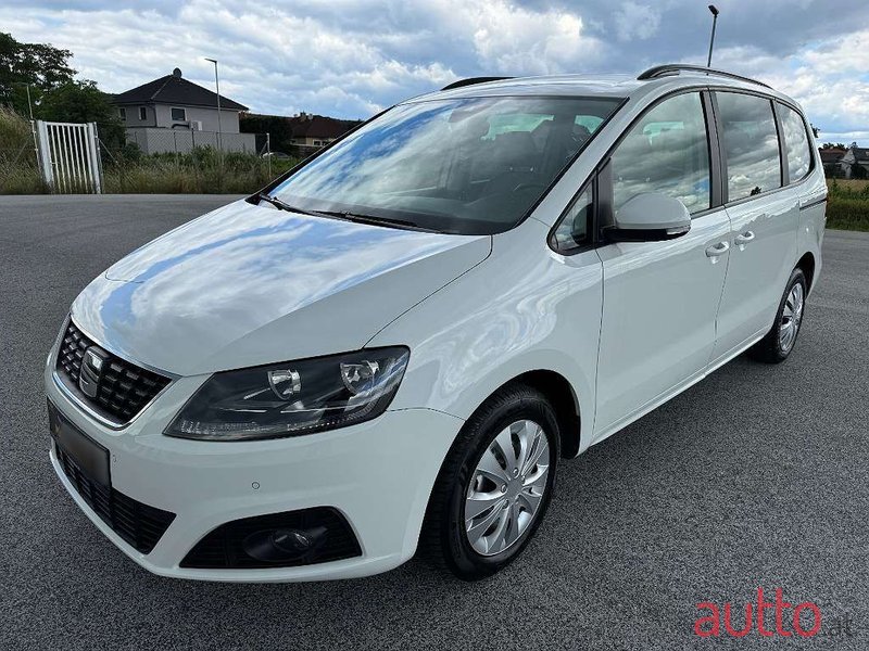 2020' SEAT Alhambra photo #3