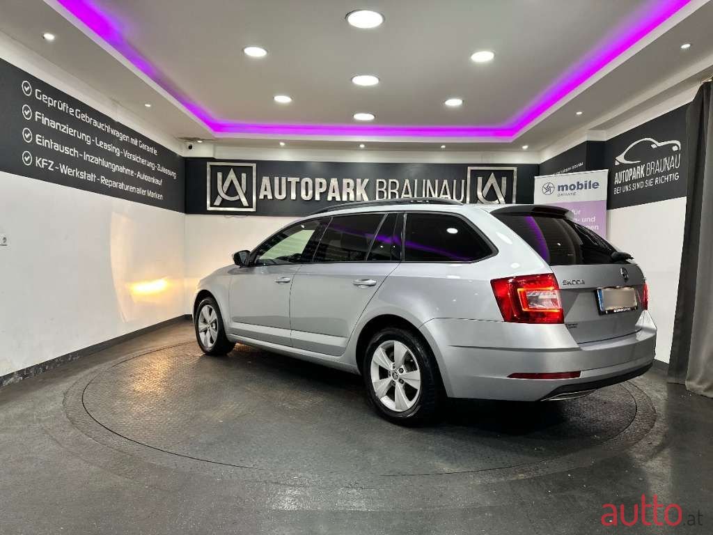 2018' Skoda Octavia photo #4