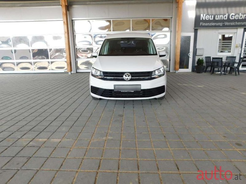 2016' Volkswagen Caddy photo #1