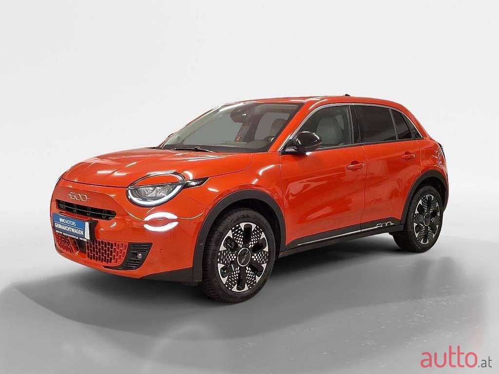 2024' Fiat 600 photo #1