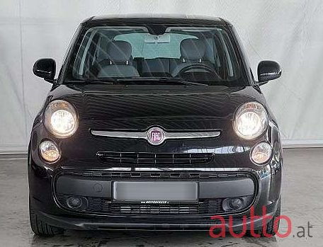 2016' Fiat 500L photo #2