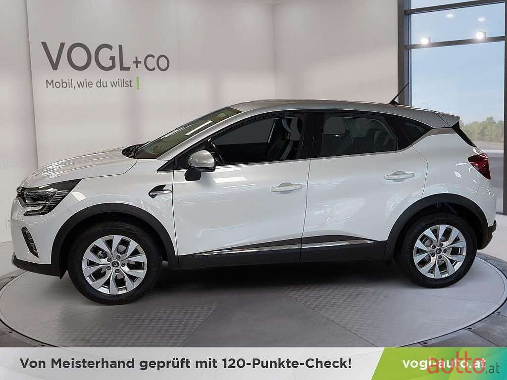 2020' Renault Captur photo #3