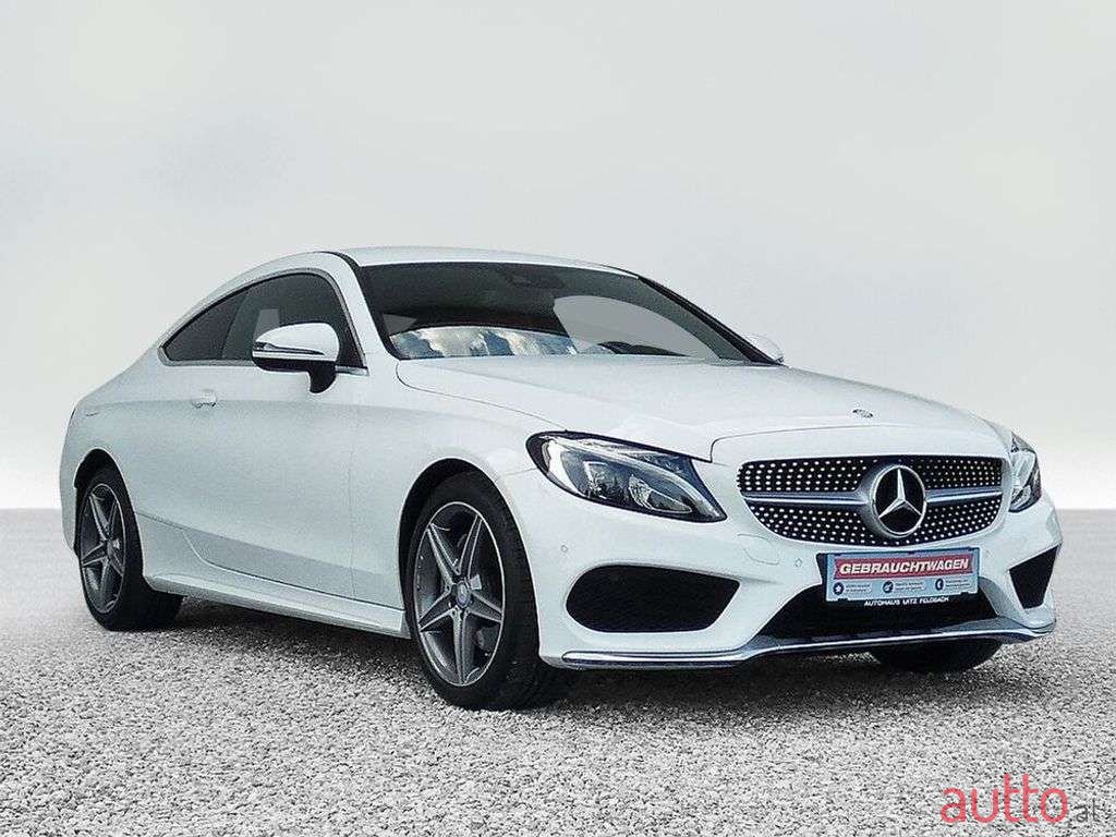 2017' Mercedes-Benz C-Klasse photo #3